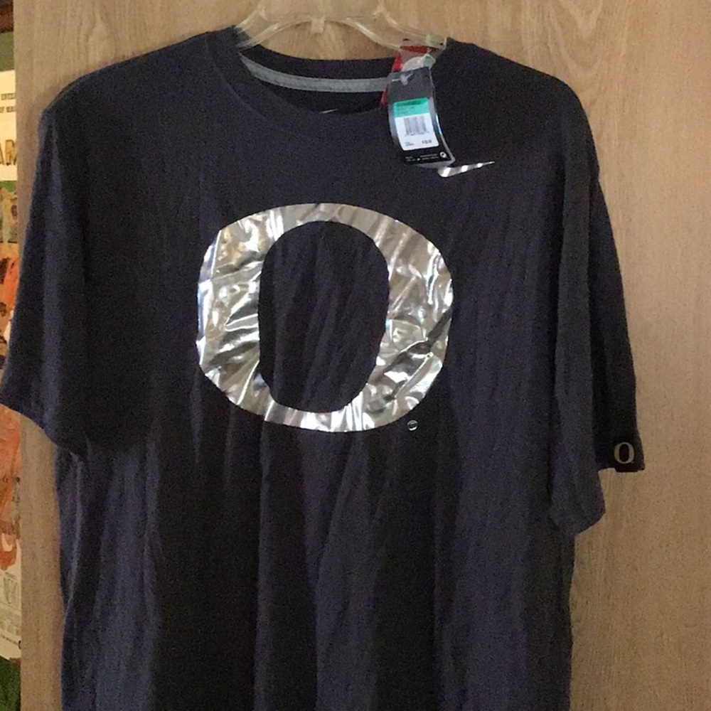 Nike Silver O Oregon shirt. Black